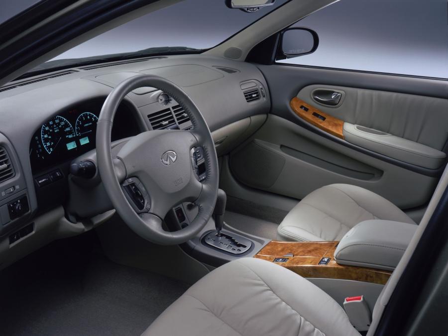  Infiniti I35 2001 года  (фото 3 из 8)